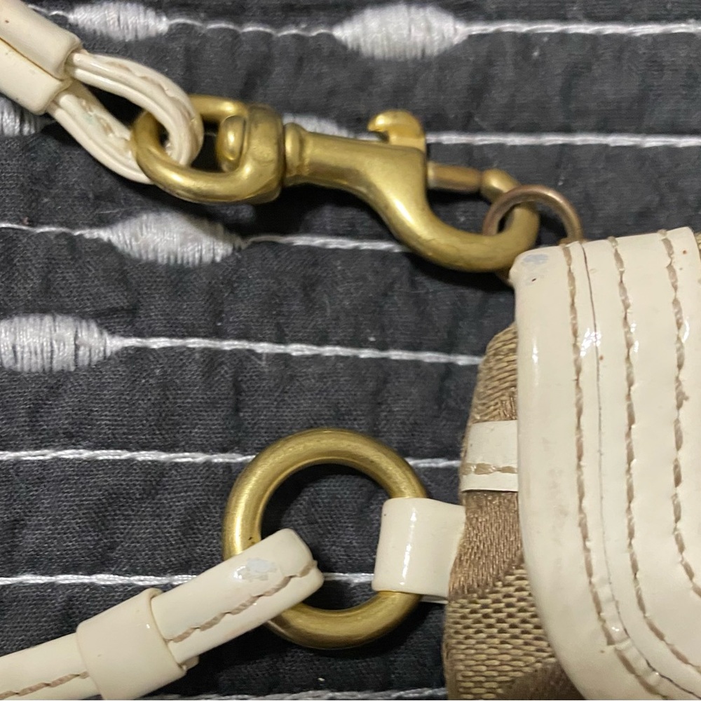 Coach Legacy Signature Flap Wristlet - Picture 3 of 6